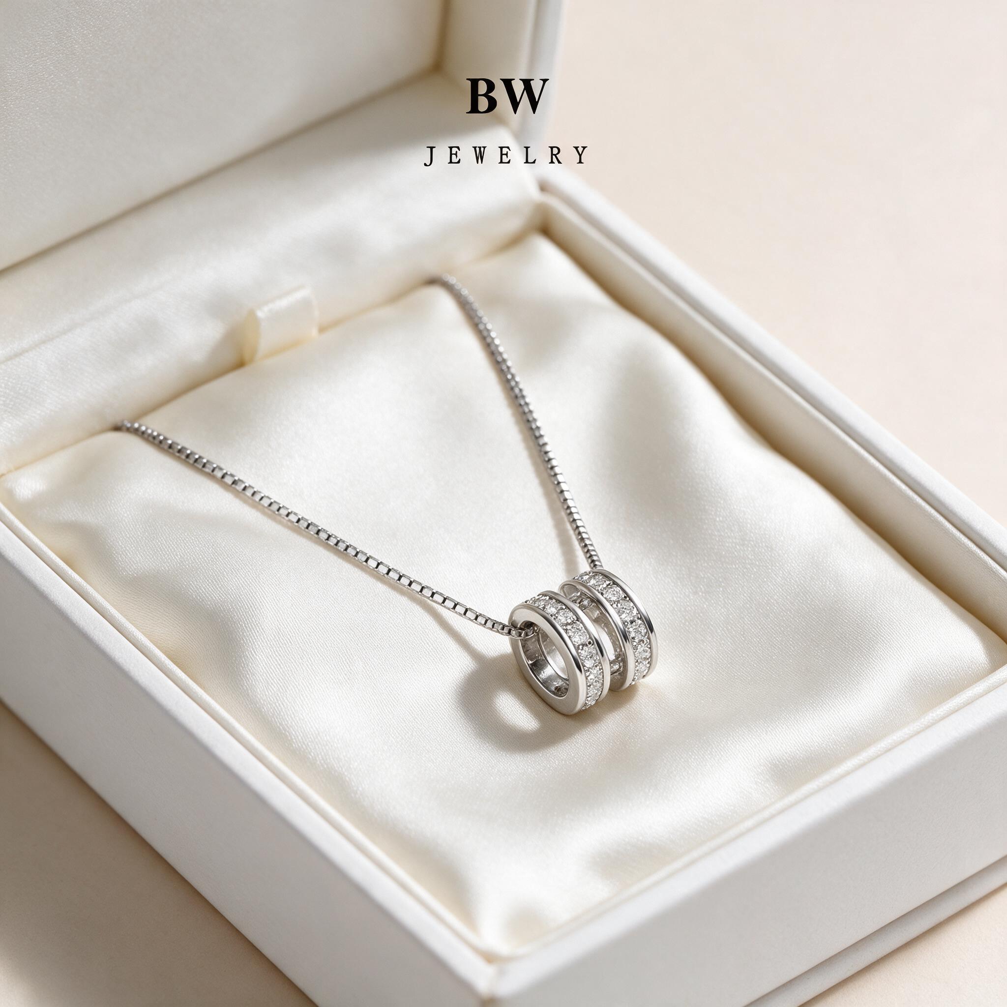 WG Jewelry สร้อยคอแฟชั่น สร้อยคอทองคำขาว สร้อยคอผู้หญิง WG-X - กล่องของขวัญ