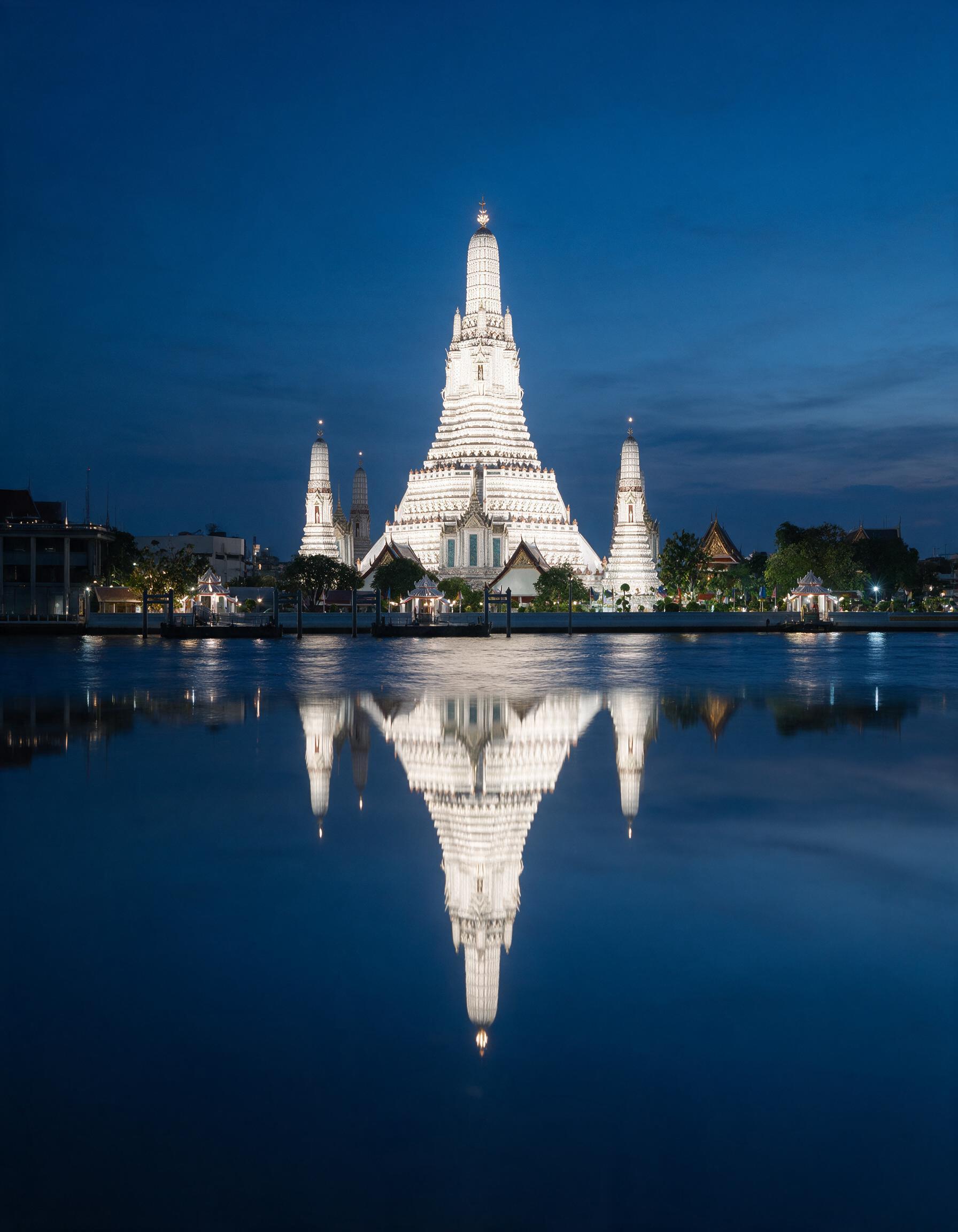 ถาดโชว์เครื่องประดับอเนกประสงค์ แหวน ตุ้มหู สร้อย เก็บจัดวาง - กล่องของขวัญ