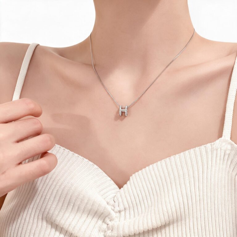 GLAMOR✨สร้อยคอเงินแท้ พร้อมจี้ฝังเพชรรูปตัว H silver925 สไตส