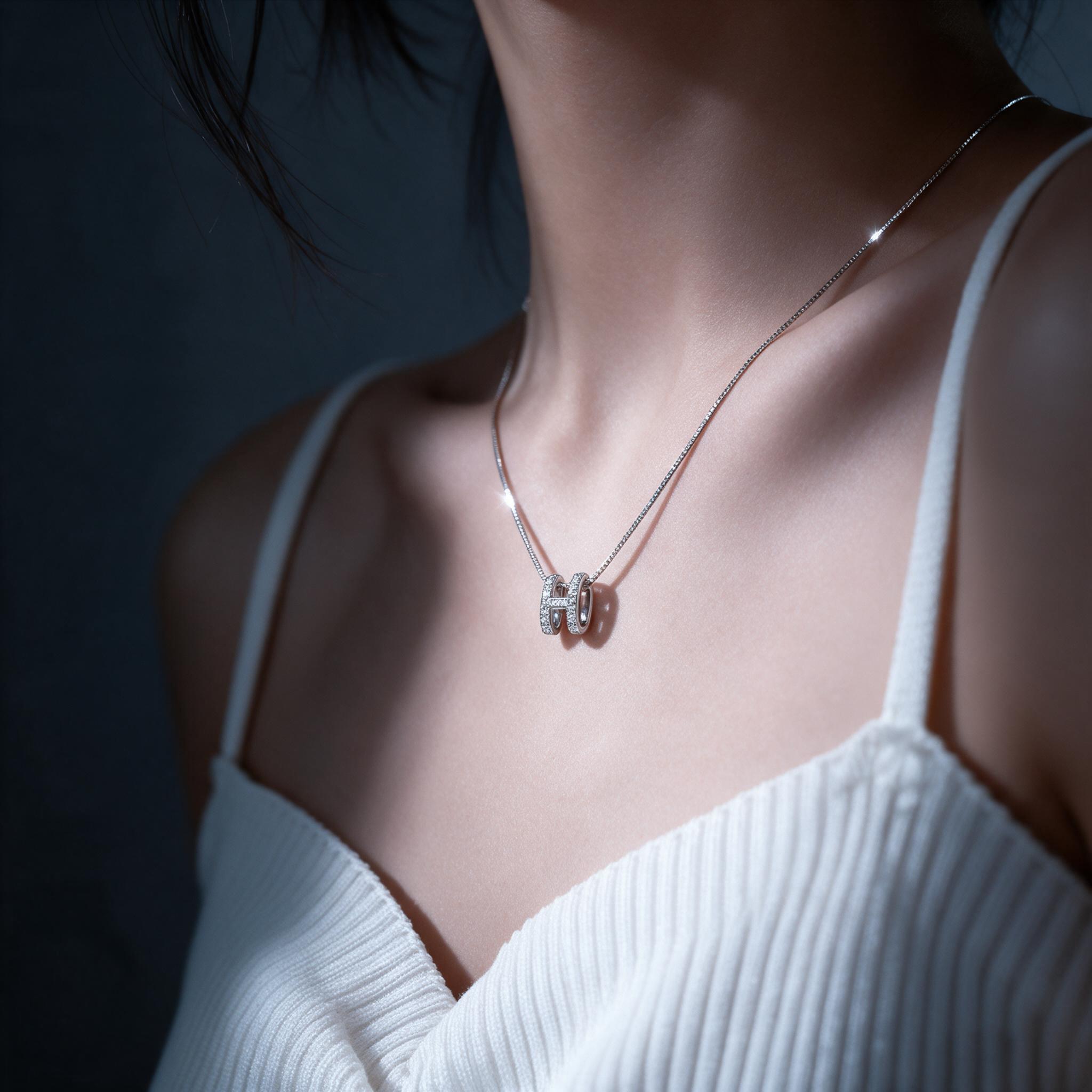 GLAMOR✨สร้อยคอเงินแท้ พร้อมจี้ฝังเพชรรูปตัว H silver925 สไตส - รายละเอียด